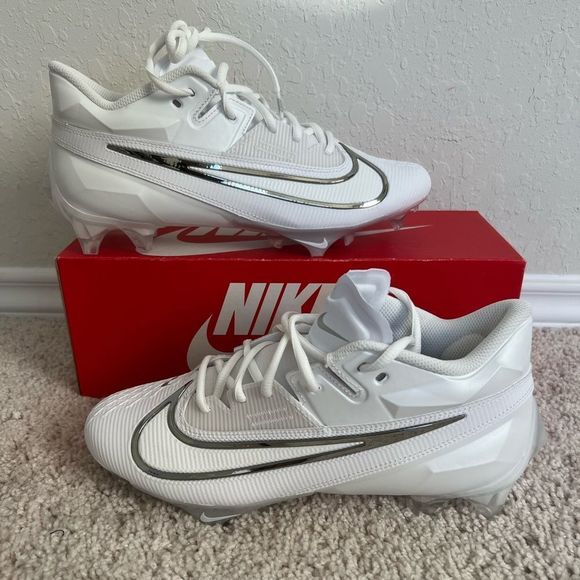 Nike Vapor Edge Elite 360 2 Football Cleats - Picture 1 of 10